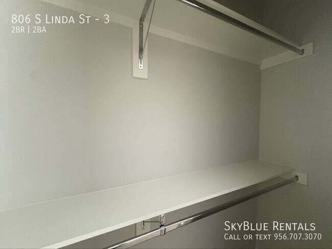 Foto del edificio - 806 S Linda St