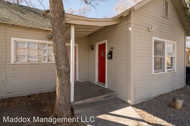 Foto del edificio - 1102 Marble Ave NW