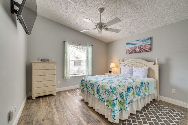 Building Photo - 421 Rosecroft Terrace