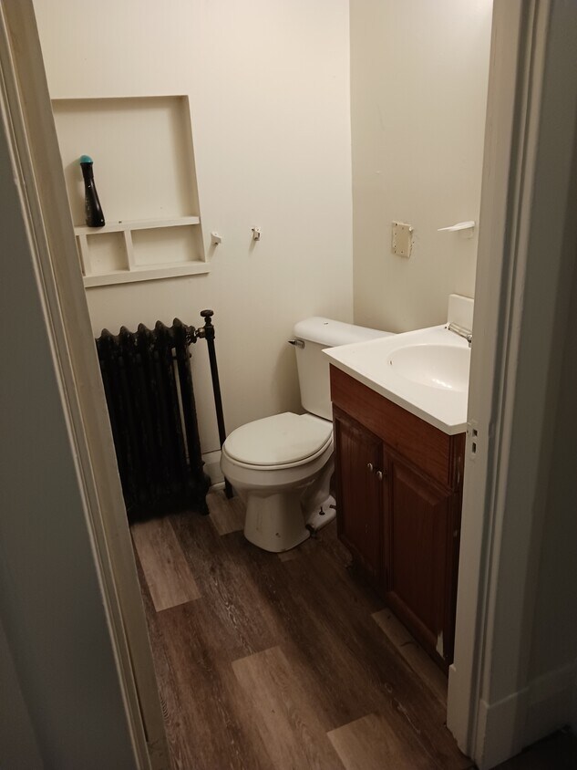 454 Machen St Unit 4