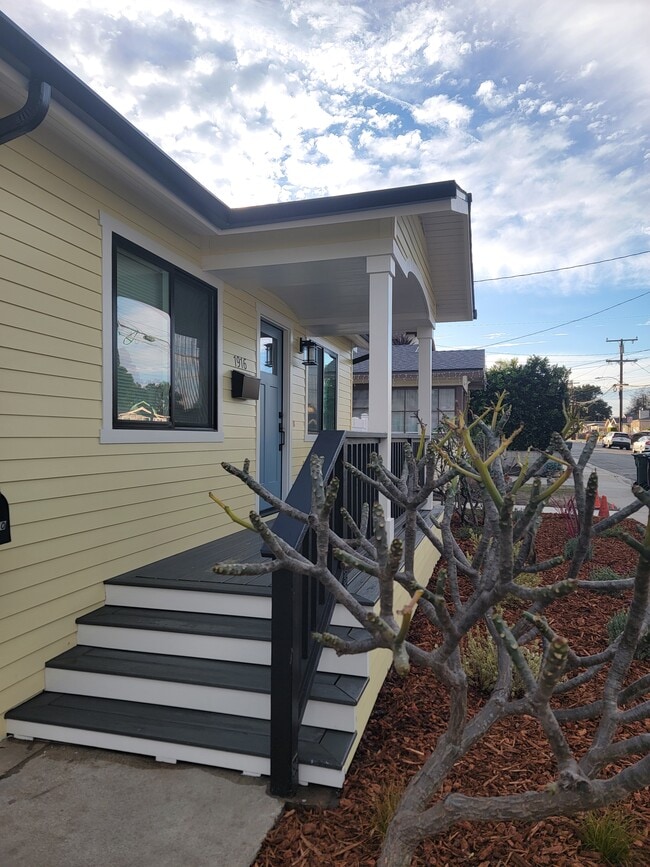 Building Photo - 1916 257th St