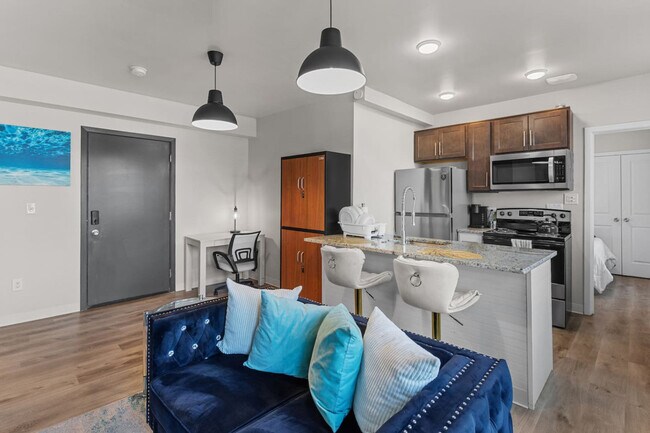 Building Photo - 1800 W Bethune St