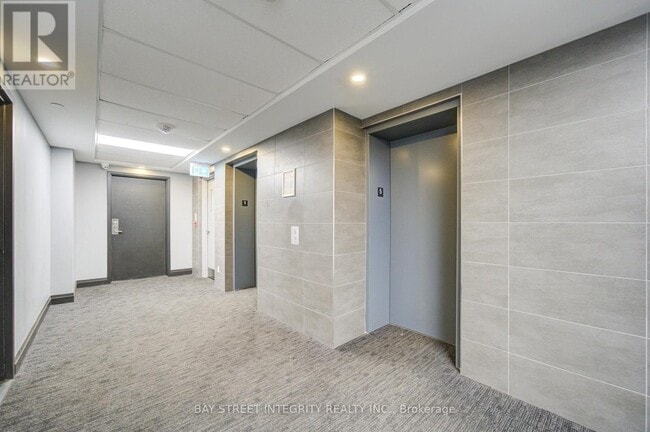 Building Photo - 1 Falaise Rd