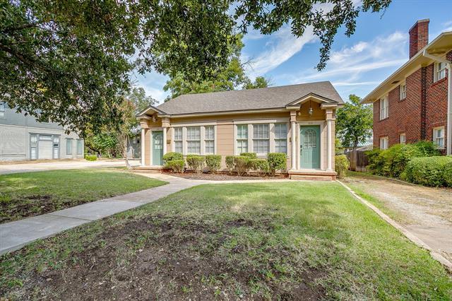 Building Photo - 1622 Mistletoe Blvd