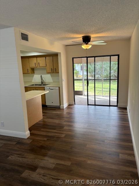 Building Photo - 4245 Oak Terrace Dr
