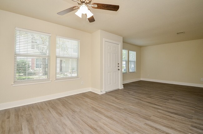 Building Photo - 3935 Federal Ln