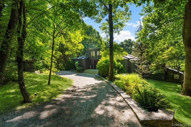 Building Photo - 33 Dry Pond Rd