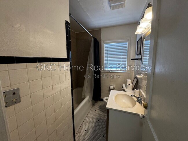 Foto del edificio - 2840 NW 23rd St