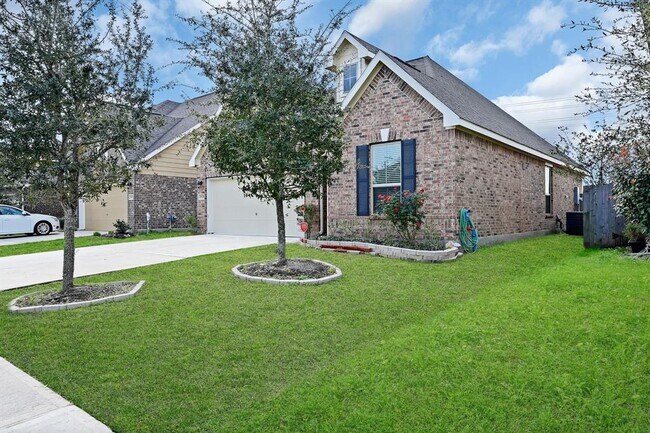 Building Photo - 20231 Weeping Pine Way