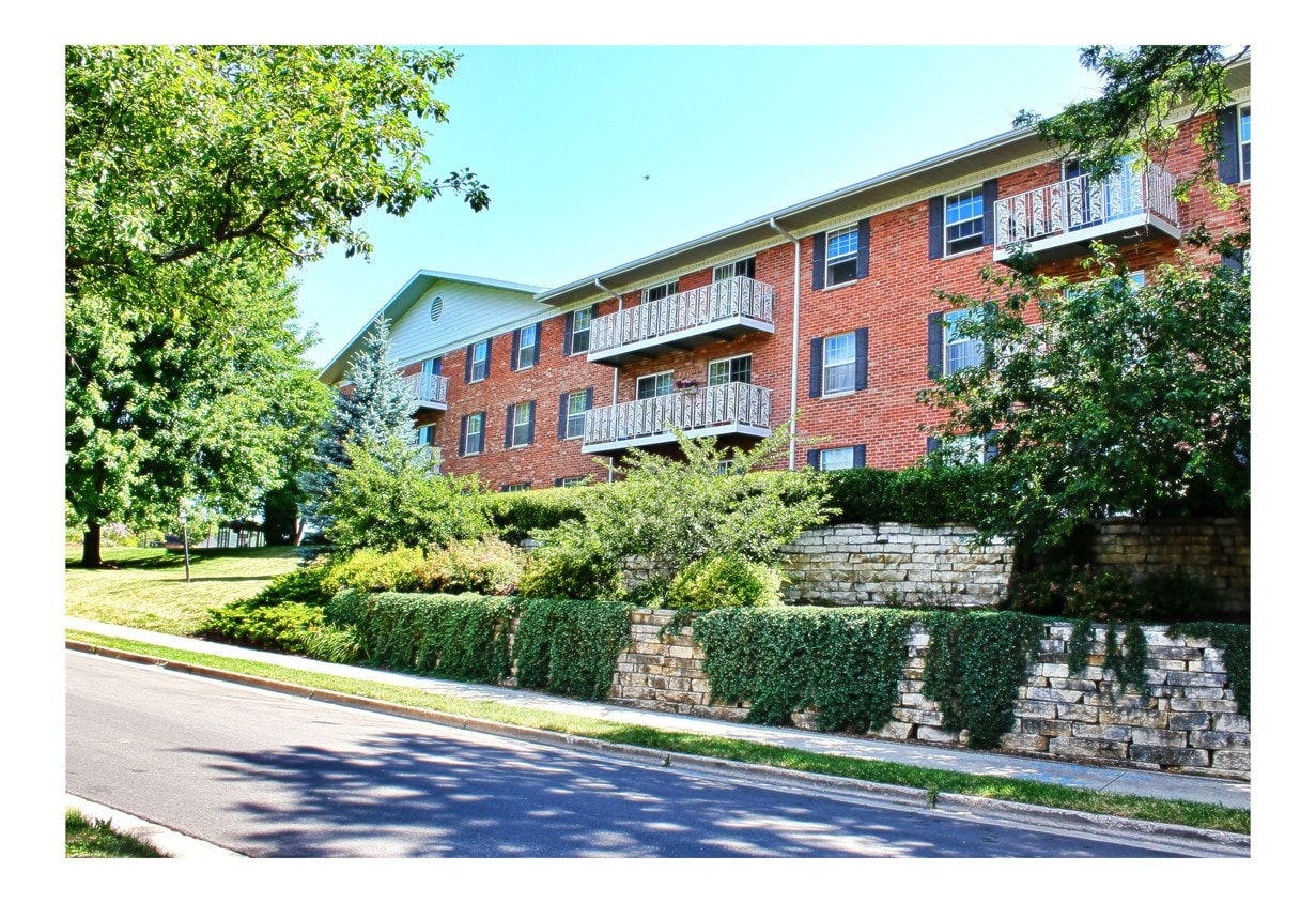 The Carolina Apartments Apartments 4849 Sheboygan Ave Madison, WI