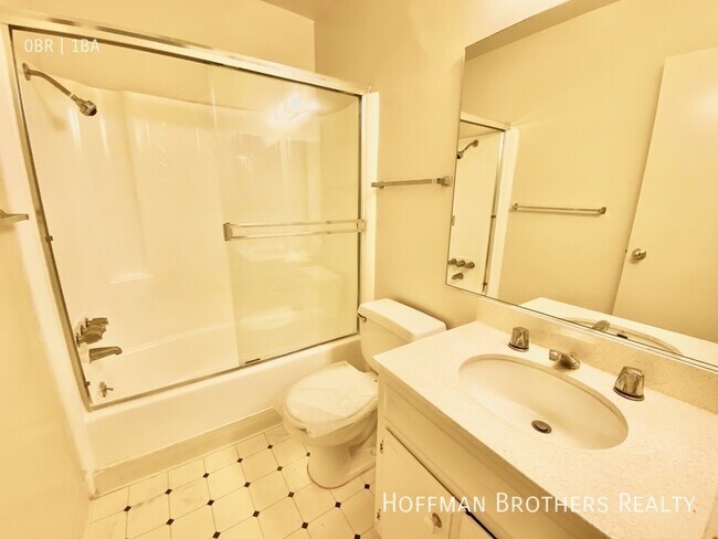 Foto del edificio - 1711 Corinth Ave