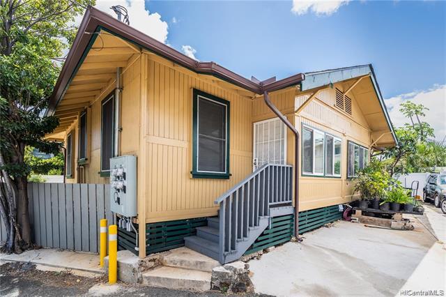 Building Photo - 2816 Waialae Ave