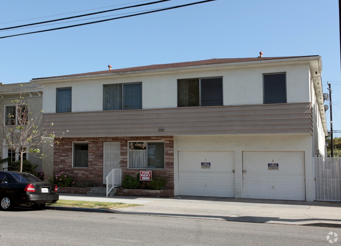 Primary Photo - 3024 E 3rd St