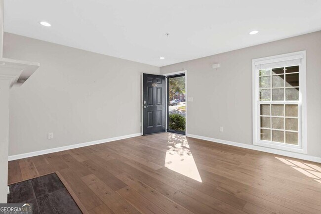 Foto del edificio - 1166 Booth Rd SW