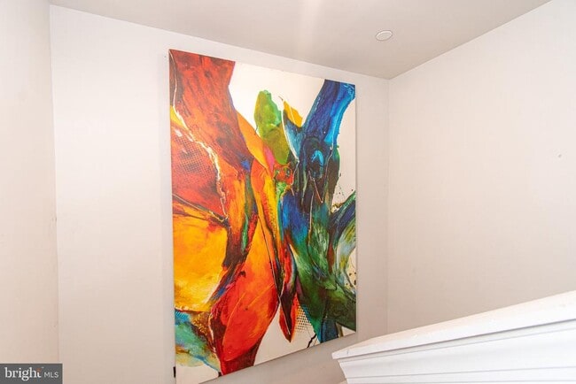 Building Photo - 9637 Block St