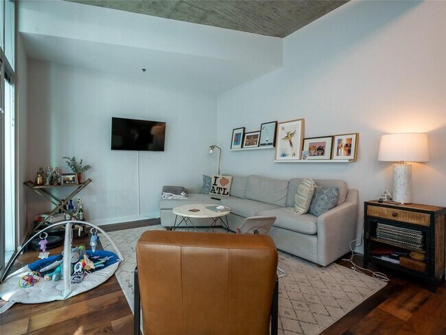 Foto del edificio - 923 Peachtree St NE