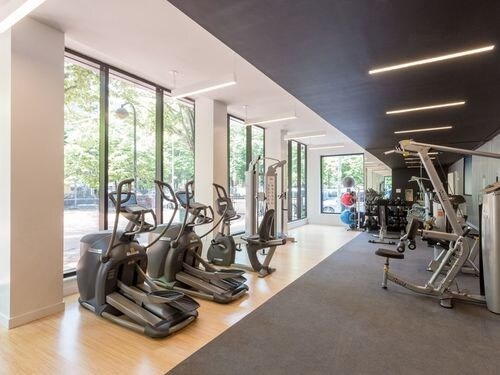 Foto del edificio - 337 E 27th St