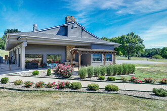 Building Photo - Fairway Hills Apartments