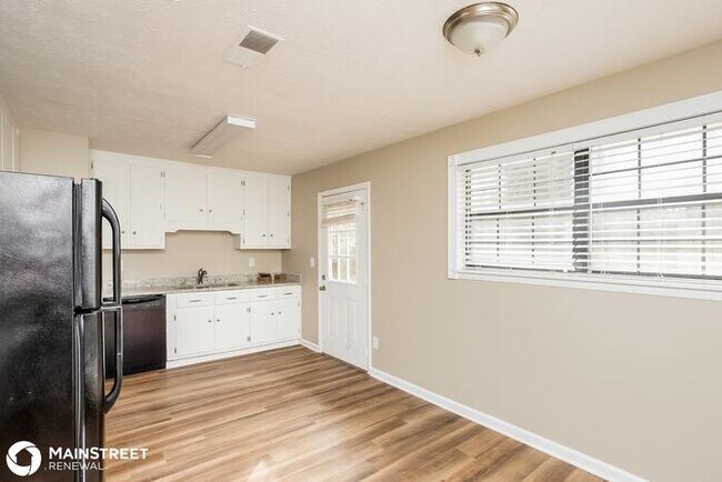 Foto del edificio - 3229 Robin Hood Lane, Winston, GA 30187