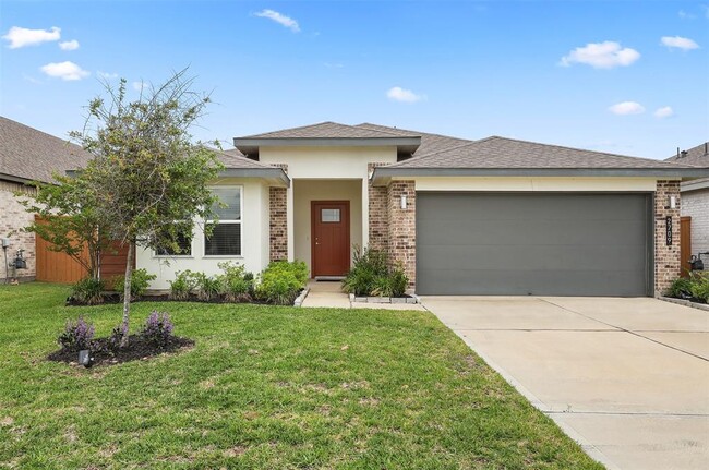 Building Photo - 2709 Golden Palms Ln