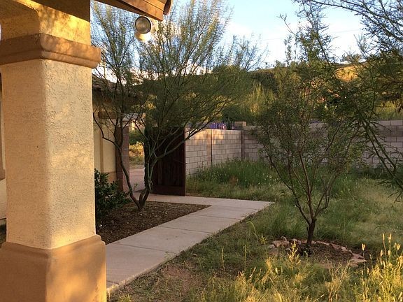 Building Photo - 330 Ambrosia Ct