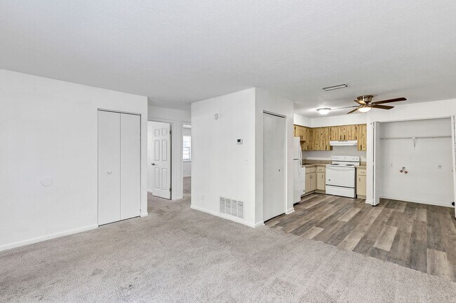 Foto del edificio - Charming 2-Bedroom Apartment for Rent–Great Location in Ocala!Deposit-Free Move-In Available!