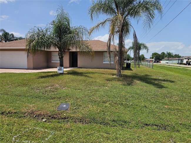 Building Photo - 102 Whitehall Way