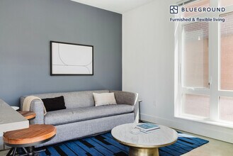 Building Photo - 104 12th Ave