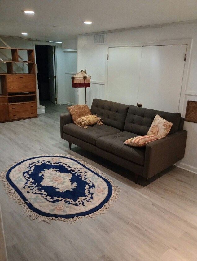 Foto principal - 1504 Regester Ave