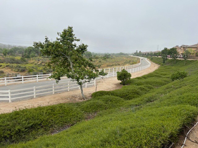 Sendero para correr o hacer senderismo - 23900 Brescia Dr
