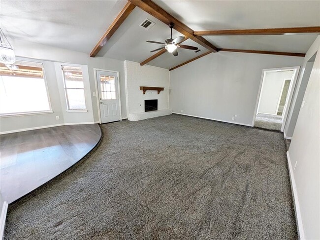 Foto del edificio - 2209 N Lincoln Ave