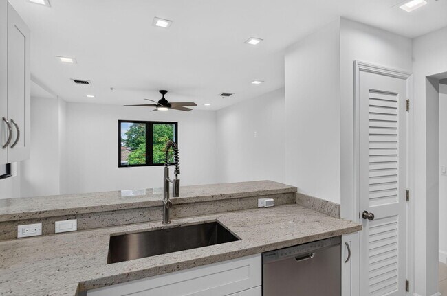 Foto del edificio - 444 NW 41st St