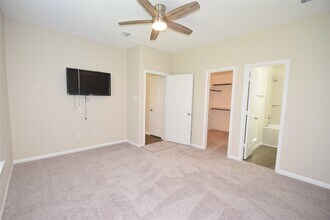 Building Photo - 24706 Pavarotti Pl