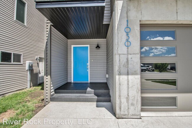 Building Photo - 3 br, 3 bath House - 1030 31st Ave West