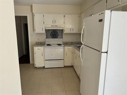 Foto del edificio - 930 Lakeside Dr