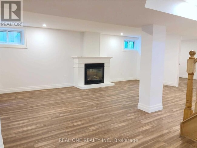 Building Photo - 25 Terrace Dr