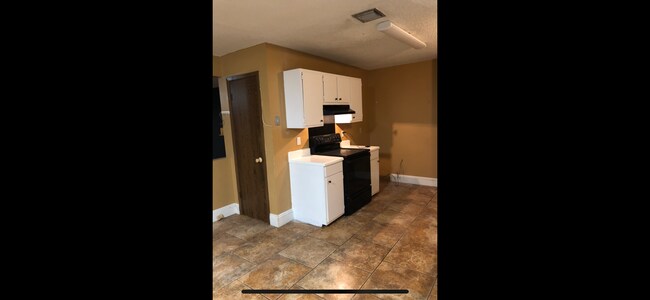 Building Photo - 129 Nottingham Cir