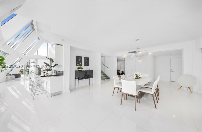 Foto del edificio - 2950 NE 188th St
