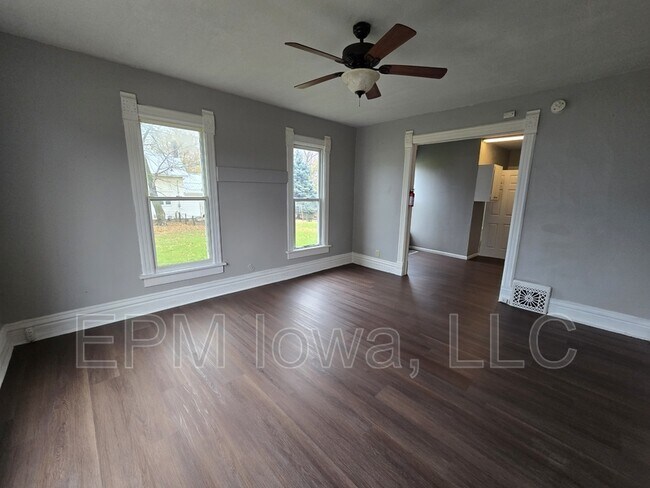 Foto del edificio - 949 13th St