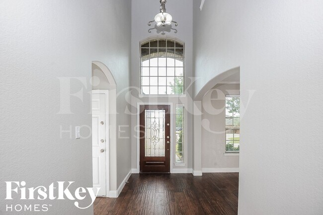 Building Photo - 5701 Fountain Flat Dr