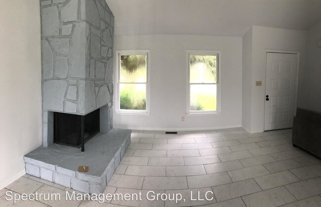 Building Photo - 638 Harrison Ferry Rd