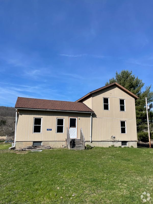 Building Photo - 9637 State Rte 49