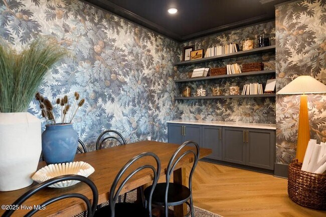 Foto del edificio - 4568 Tides Wy