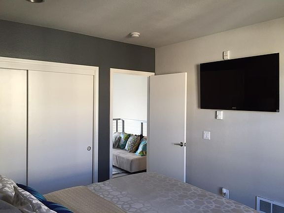 Foto del edificio - "Chic 1-Bedroom Retreat in Palo Alto with ...