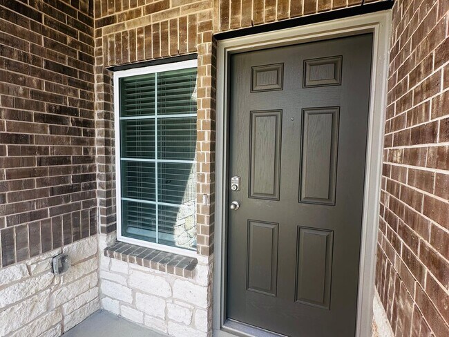 Foto del edificio - NEW CONSTRUCTION 4 Bedroom, 3 Bath Single ...