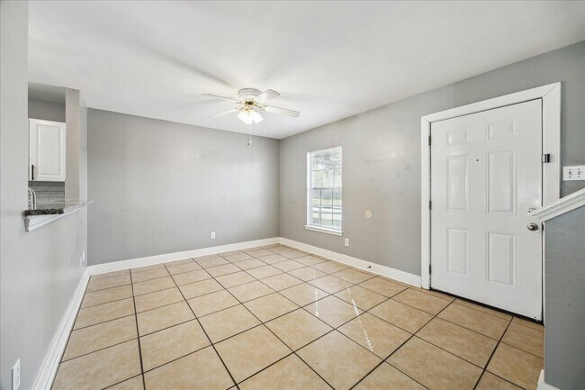 Foto del edificio - 15835 S Alley Ct