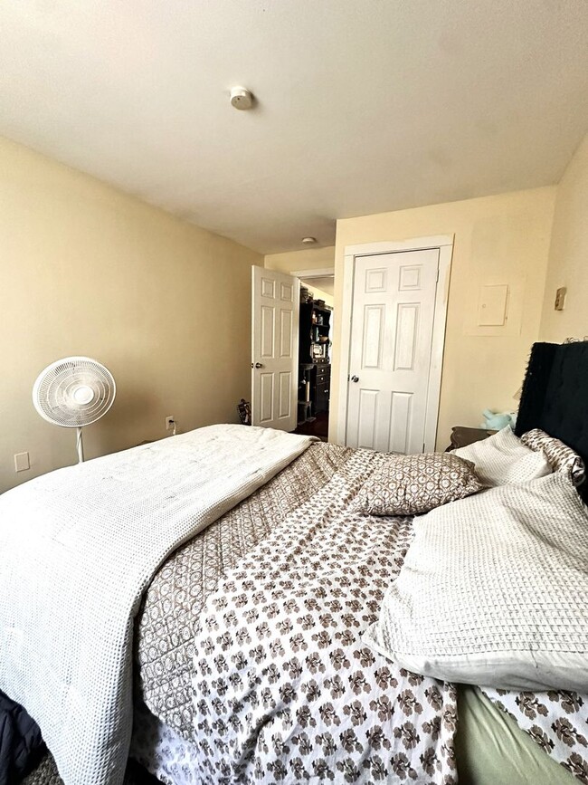 Photo - 40-42 North Ave Apartment