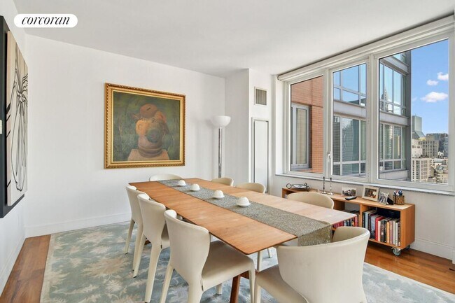 Foto del edificio - 250 E 53rd St