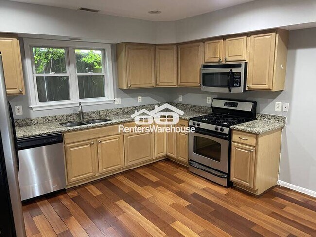 Foto del edificio - 116 Birckhead St