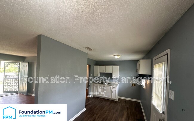 Building Photo - 4990 Newton Rd